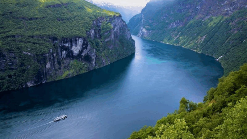Фіорди Норвегії — дика краса Півночі