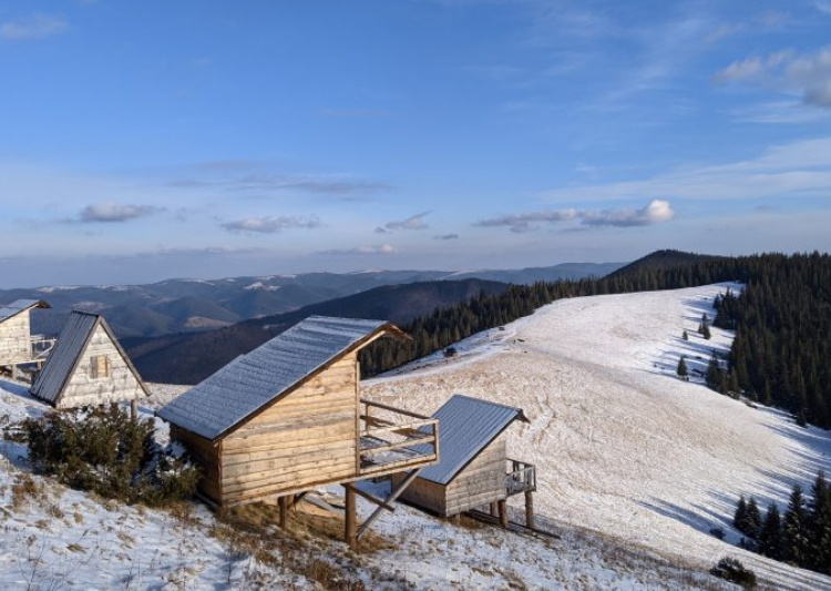 Полонина Явірник: зимова казка українських Карпат